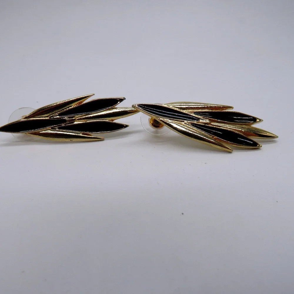 Rosecraft Vintage Gold Tone Black Enamel Leaf Drop Post Earrings Statement